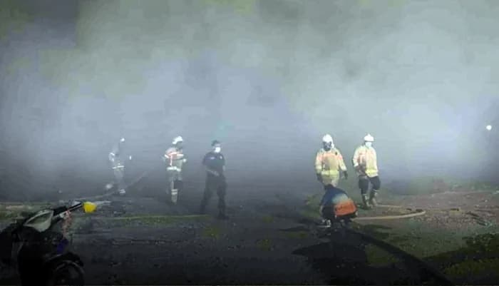 Sampah Menggunung di Depan Hotel Grand Mutiara, Wali Kota Bontang: Haram Dibakar!