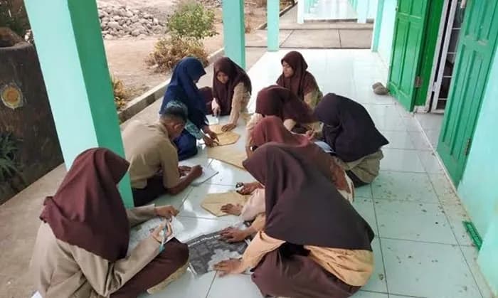 Alasan Orangtua dan Guru Dukung Tugas Kelompok Siswa Dipusatkan di Sekolah