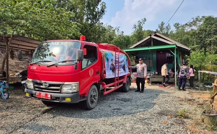 Kekeringan Melanda, 102 KK di Gunung Tabur Dapat Bantuan Air