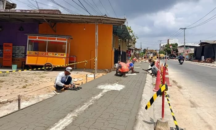 Kikis Banjir Bontang, Proyek HM Ardan Rp13,8 Miliar Keruk Saluran 700 Meter