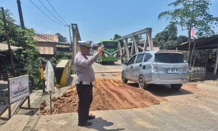 Jembatan Sepaso Timur Turun, Polres Kutim Siapkan Rekayasa Lalu Lintas