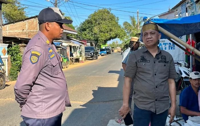 DPRD Pangkep Minta Pedagang di Bahu Jalan Pasar Ditertibkan