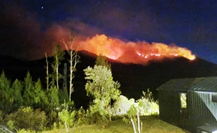 Erupsi Gunung Anak Krakatau Ganggu Penerbangan, Empat Bandara Ditutup Sementara