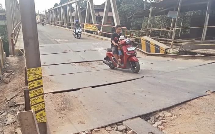 Baru Sebulan Dipasang, Lintasan Jembatan Lembak Kutim Turun Lagi