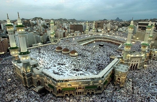 Arab Saudi Tetapkan 1 Ramadan 1445 H Jatuh 11 Maret 2024