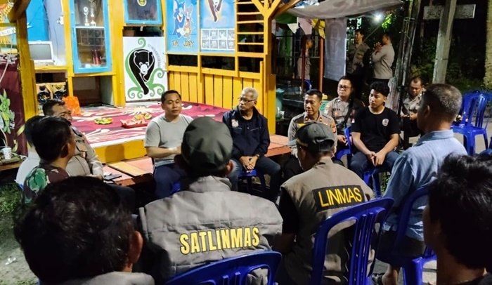Kapolresta Balikpapan Blusukan ke Pos Ronda, Ajak Warga jadi Polisi untuk Dirinya Sendiri