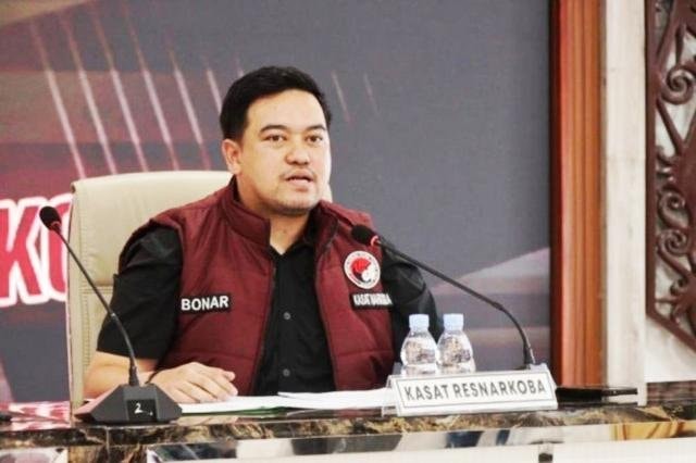 Kasat Narkoba Kukar Ditangkap Kasus Vape Etomidate, Terbongkar dari Paket TIKI Senilai Rp270 Juta