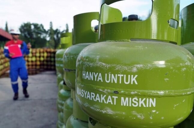 Pasutri Tertangkap Oplos LPG 3 Kg, Raup Rp1,35 Miliar per Hari