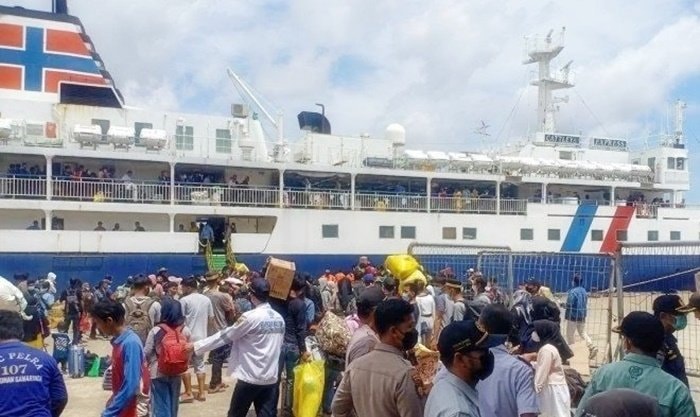 Pelabuhan Samarinda Mulai Padat, Ribuan Orang Tiba dari Parepare