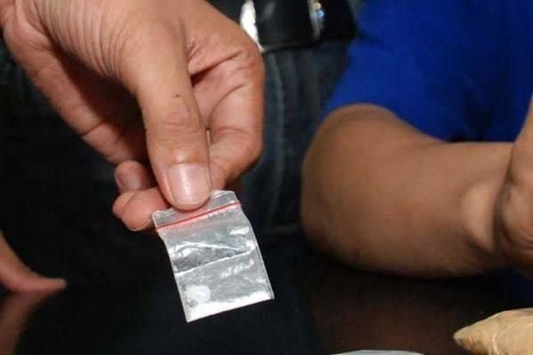 Pengedar Sabu di Samarinda Dibekuk saat Transaksi di Minimarket