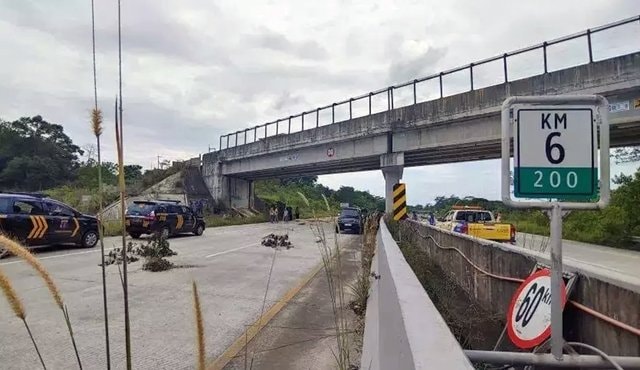 Aksi Blokir Tol Balikpapan-Samarinda Ganggu Arus Mudik Lebih dari 6 Jam, Warga Tuntut Ganti Rugi Lahan
