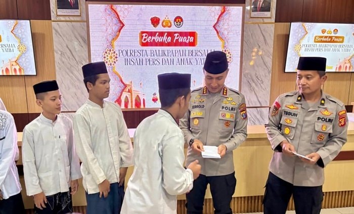 Ramadan 1447 H, Polresta Balikpapan Buka Puasa Bersama Insan Pers dan Santuni Anak Yatim