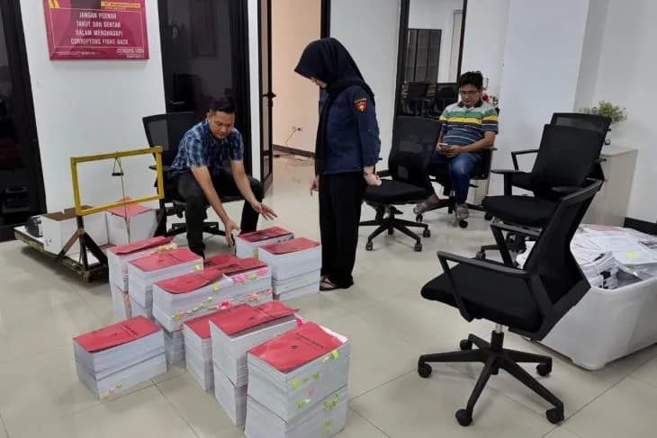 Korupsi BLKI Balikpapan Rp8,92 Miliar, Dua Tersangka Diserahkan ke Kejati Kaltim