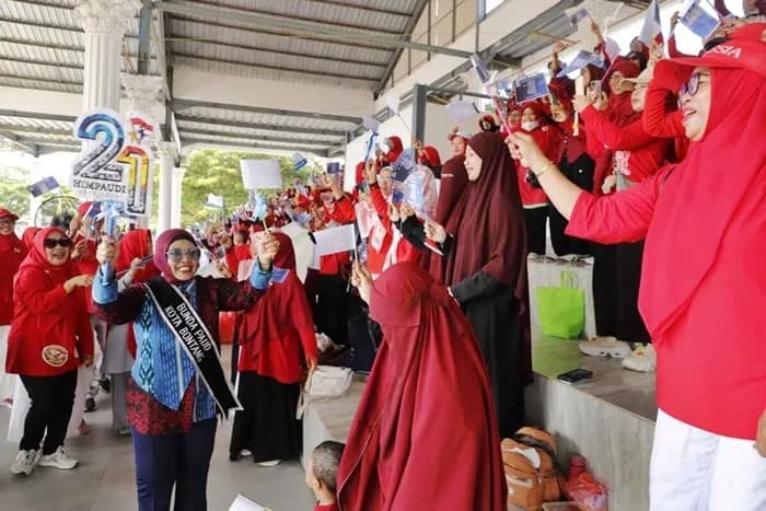 Wali Kota Bontang: Guru PAUD Jangan Berkecil Hati, Terus Gigih