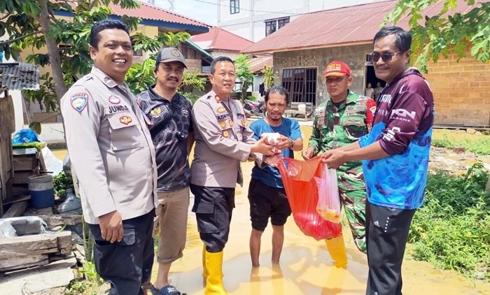 Banjir di 3 RT Gunung Telihan Bontang, Bantuan Logistik Mulai Disalurkan
