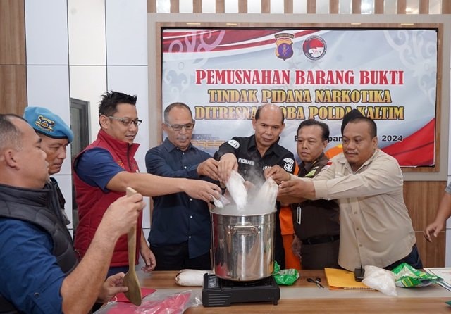 99,69 Kilogram Sabu dan 2.819 Pil Ekstasi Disita Polda Kaltim di 2024