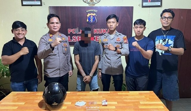 Sabu Disembunyikan di Helm, Pengedar di Kukar Tertangkap Basah