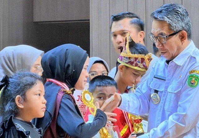 Bupati Ardiansyah Apresiasi Talenta Disabilitas di Puncak HDI Kutim 2025