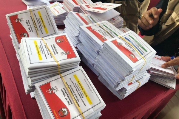 3 Kontainer Surat Suara Pemilu 2024 Tiba di Samarinda