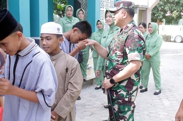 Hangat dan Penuh Haru, Kodim Bontang Berbagi Kasih dengan Anak Panti