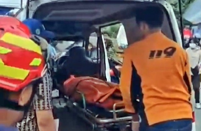 Karyawan Toko Tewas Terlindas Truk di Samarinda, Diduga Gagal Salip dari Kiri