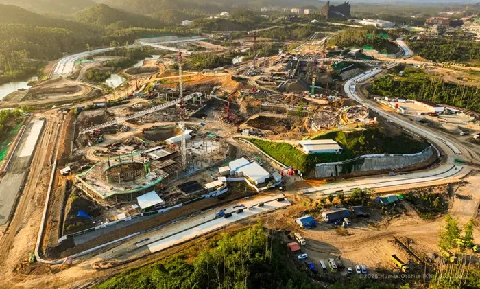 Proyek kawasan yudikatif terus berjalan, Hakim MK beserta jajaran tinjau langsung progres pembangunan