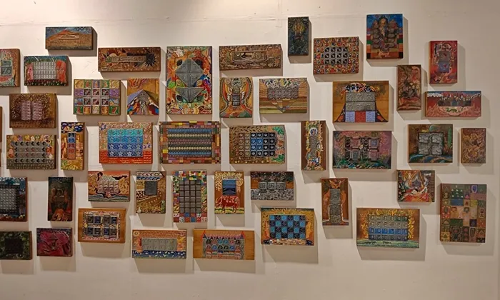Penulis saat mengunjungi pameran lukisan Nasirun Dunadi, Arundhati Penulis saat mengunjungi pameran lukisan Nasirun Dunadi, Arundhati