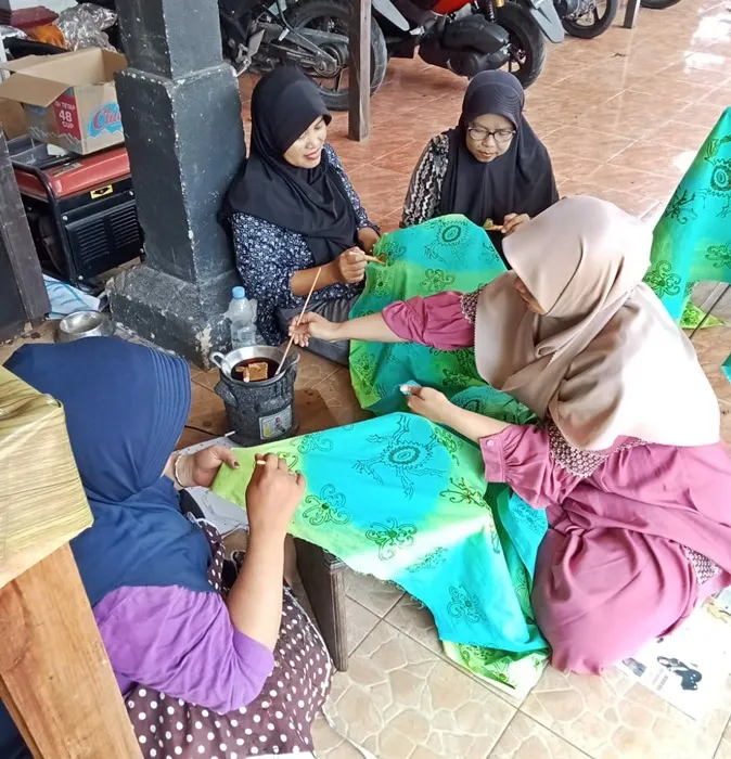 Terinspirasi Burung Mangrove, Batik Bangau Tongtong Bontang Go Internasional Terinspirasi Burung Mangrove, Batik Bangau Tongtong Bontang Go Internasional