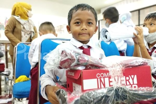Silpa Rp 150 Miliar Meleset, Wali Kota Bontang Pilih Tunda Proyek Besar demi Seragam Sekolah Gratis
