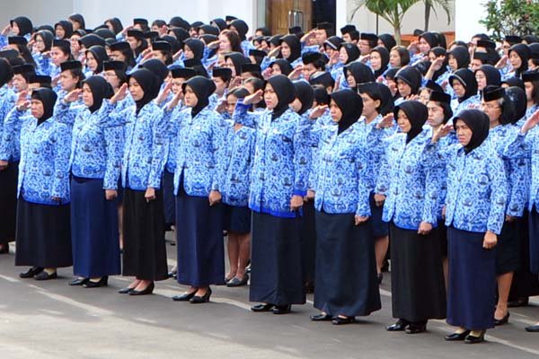 Gaji ke-13 Cair Mulai Hari Ini, Segera Cek Rekening!