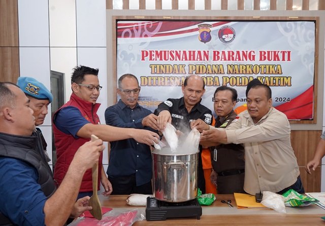 99,69 Kilogram Sabu dan 2.819 Pil Ekstasi Disita Polda Kaltim di 2024