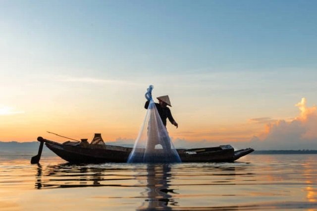 Nelayan Bontang Tercekik, Bom Ikan dan Bantuan Diduga Salah Sasaran