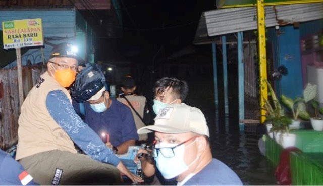 Pembongkaran Rumah di Sungai Karang Mumus Dilanjutkan usai Iduladha