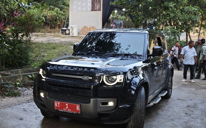 Land Rover Defender Wali Kota Samarinda Ternyata Kendaraan Sewa, Nilainya Rp 160 Juta per Bulan