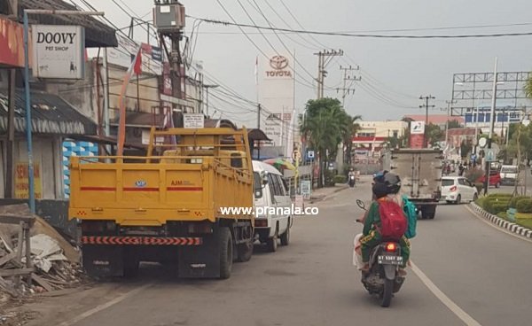Nursalam Geram Antrean Truk Mengisi Solar Masih Membandel