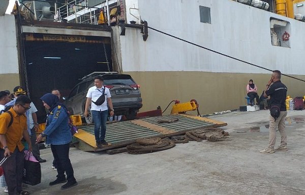 Jumlah Penumpang dan Kendaraan Meroket di Keberangkatan Terakhir Arus Mudik Jalur Pelabuhan Lok Tuan