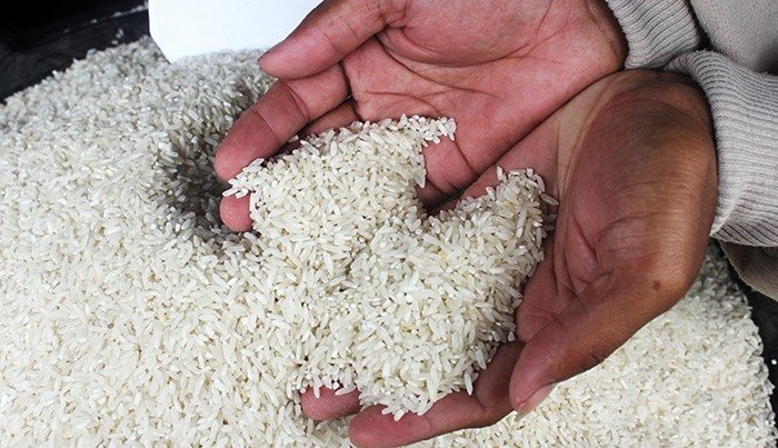 Beras Oplosan Bikin Pengusaha Kuliner di Bontang Merugi, Nasi Cepat Basi