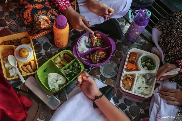 Samarinda Siap Jalankan Program Makan Bergizi Gratis Mulai 13 Januari