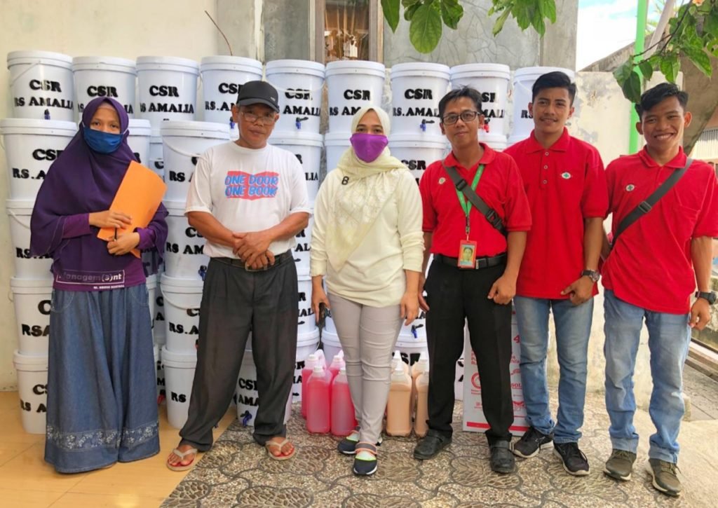 Cara RS Amalia Lawan Corona; Salurkan Sembako hingga Disinfektan untuk Warga