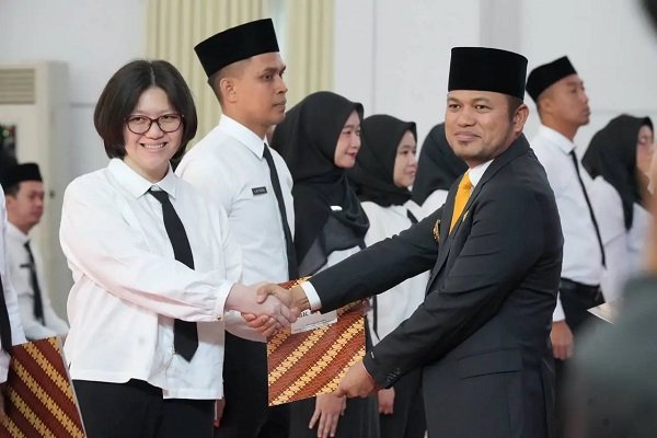 3.959 CPNS dan PPPK Kaltim Resmi Dilantik, Gubernur: Tolong Layani Masyarakat 24 Jam
