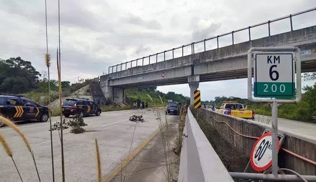 Aksi Blokir Tol Balikpapan-Samarinda Ganggu Arus Mudik Lebih dari 6 Jam, Warga Tuntut Ganti Rugi Lahan