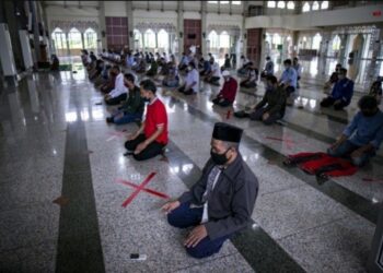 Bupati Berau: Silahkan Salat Berjemaah di Masjid Lagi