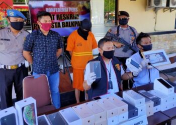 Dipasok dari Singapura, Puluhan iPhone Ilegal Gagal Edar di Balikpapan
