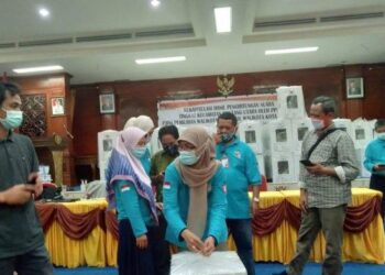 Rekapitulasi Tiga Kecamatan Selesai, Basri-Najirah Unggul 4.372 Suara dari Neni-Joni