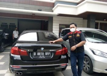 Tiga Mobil Mewah Disita, Kejati Kaltim Geledah Rumah Tersangka Korupsi Migas Blok Mahakam