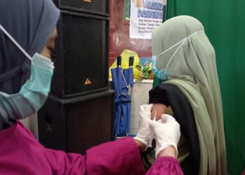 Vaksinasi Booster Baru 40 Persen, DKK Balikpapan Sambangi Rumah Warga