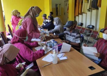 Informasi Penting! Penerima Vaksin Moderna Dosis Sebelumnya bakal Terima Pfizer