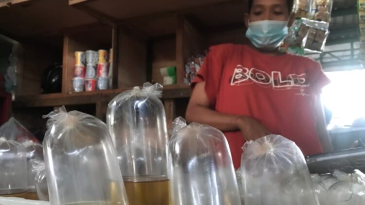 Ini Penyebab Minyak Goreng Langka saat Harga Turun