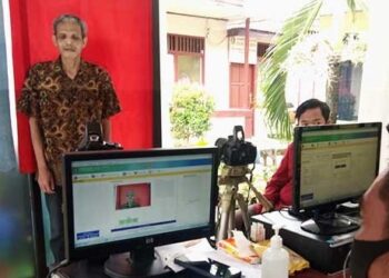 Perekaman KTP-el di Kutim Hampir Tembus Target Nasional, Tinggal 0,44 Persen Tak Perlu ke Kantor Capil, Warga Balikpapan Bisa Rekam e-KTP di Kecamatan Data Penduduk Dimusnahkan Setiap Hari