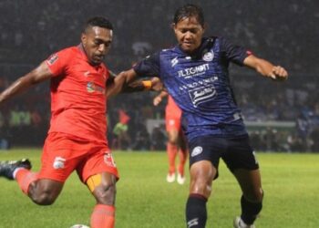 Arema FC akan menantang Borneo FC di Stadion Segiri, Samarinda, Ahad (17/7/2022).